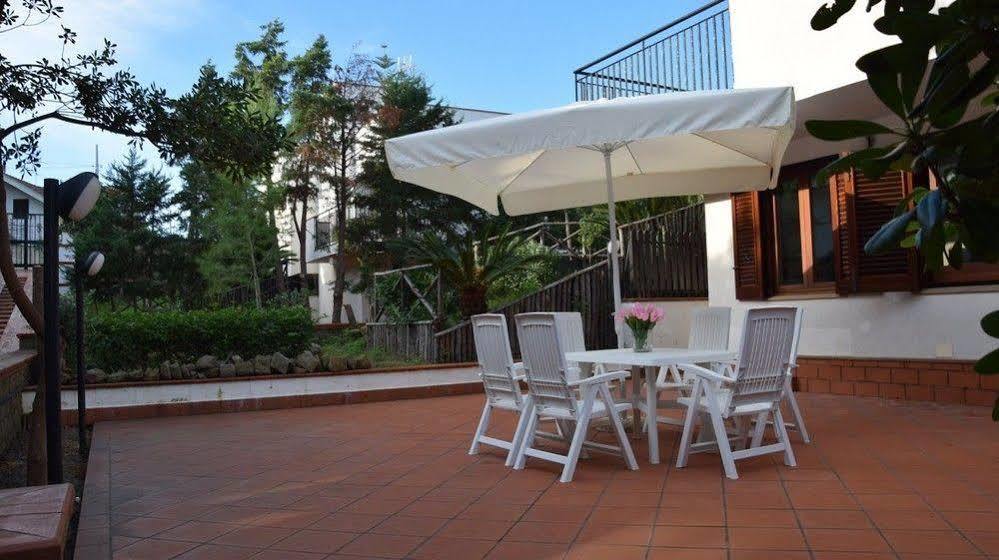 Rodia Holidays Messina Exteriör bild